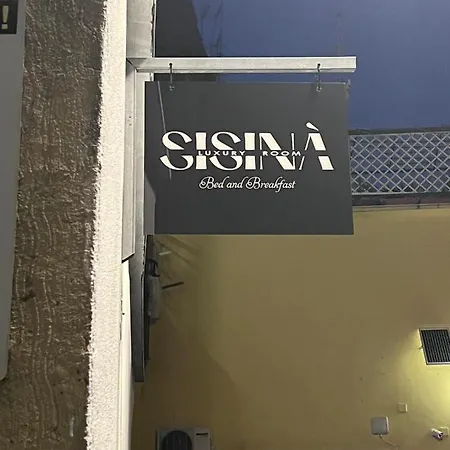 Sisina Luxury Room Jacuzzi&Piscina-3
